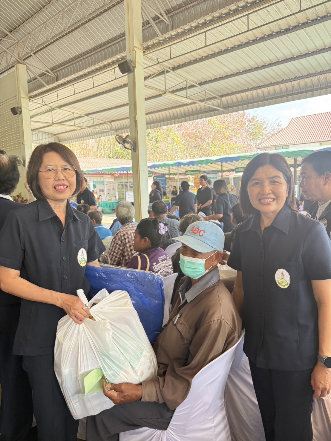 title - ส.ป.ก. จันทบุรี เข้าร่วมจัดงานโครงการคลินิกเกษตรเคลื่อนที่ในพระราชานุเคราะห์ สมเด็จพระบรมโอรสาธิราช ฯ สยามมกุฎราชกุมาร ประจำปีงบประมาณ พ.ศ. 2569